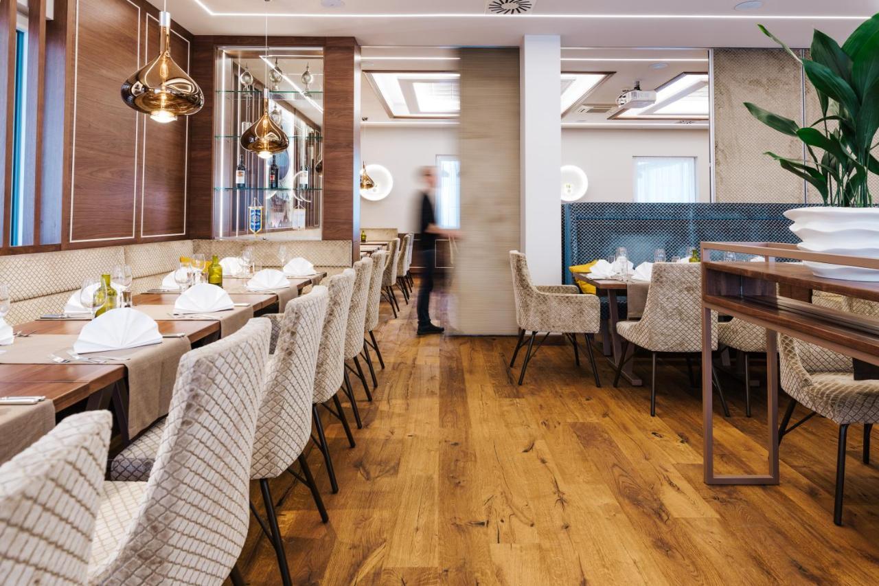 Tinschert Hotel-Restaurant-Partyservice Schwertberg Buitenkant foto
